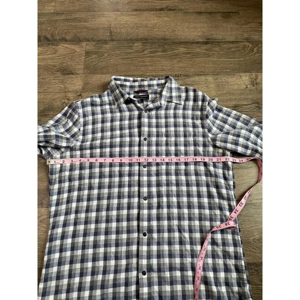 EUC Mens Banana Republic lightweight flannel‎ grey blue plaid button up size L
